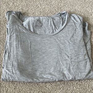 Kindred Bravely Pumping Gray Short Sleeve Tee